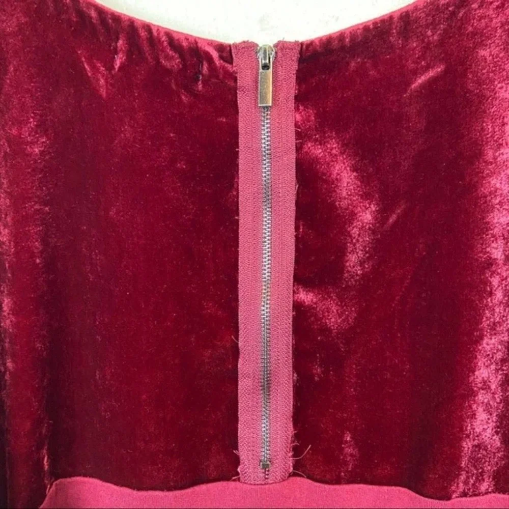 Lucky Brand Velour Top Red Women's Maroon Crushed Stretch Blouse  Size Medium - Picture 4 of 12